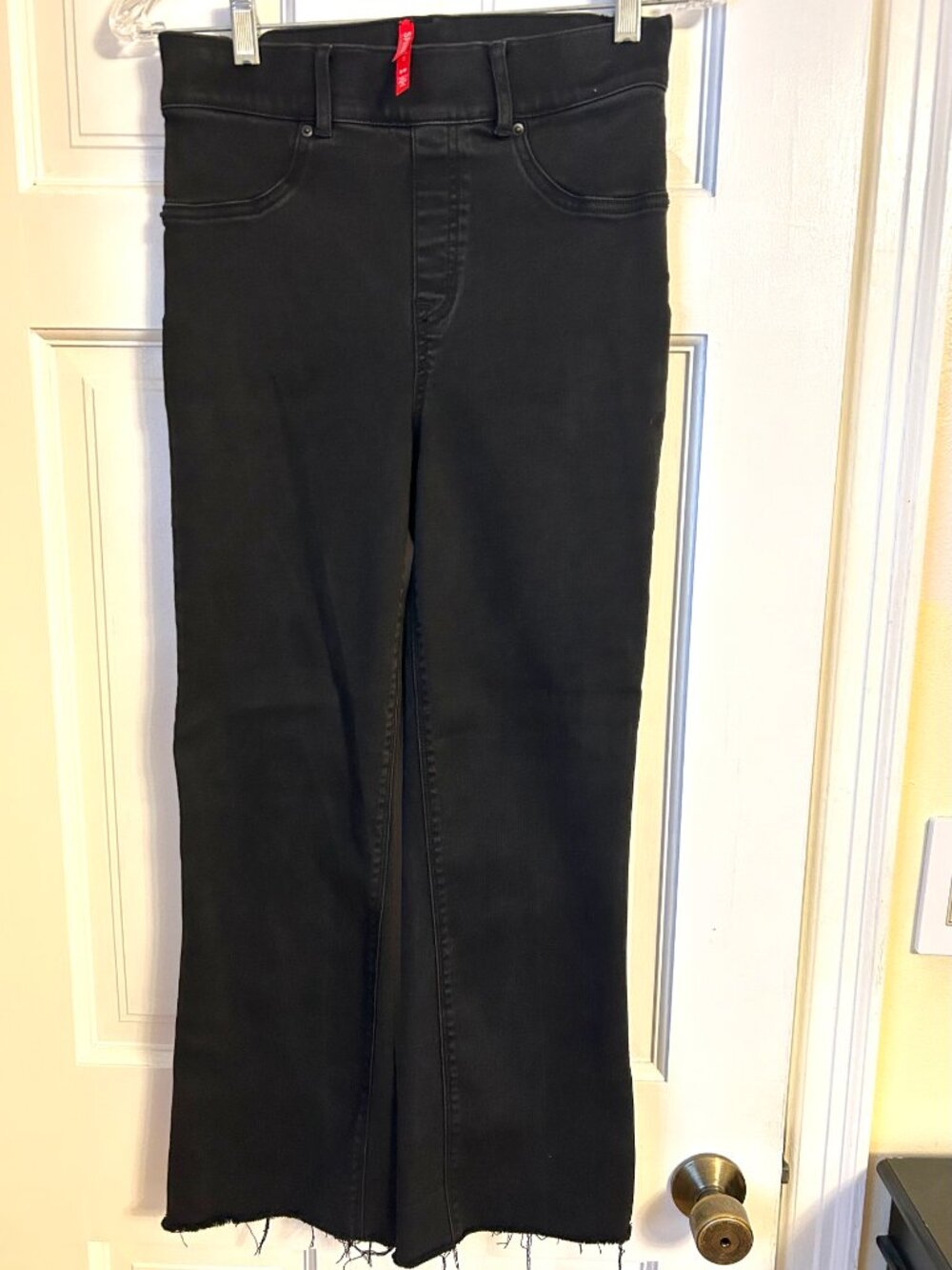 SPANX Raw Hem Size Small Kick Flare Black Jeans Raw Hem